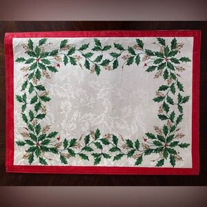 Set of four holiday placemats
